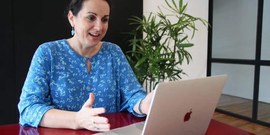 Online-teacher-6-1024x683 Online-teacher-6-1024x683